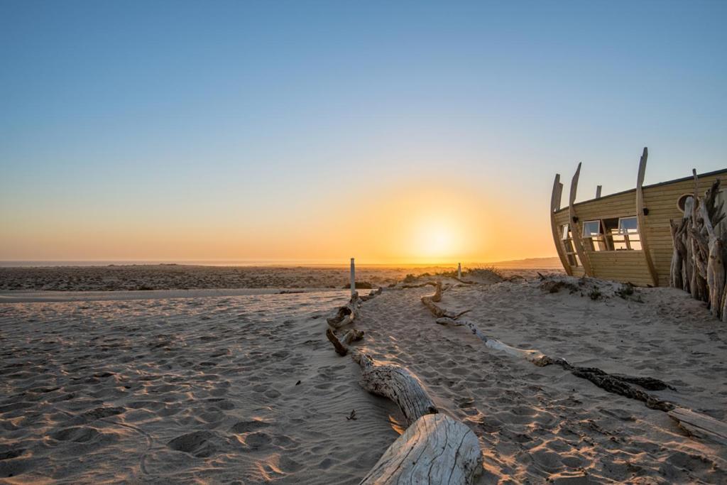 Shipwreck Lodge Mowebaai Екстер'єр фото